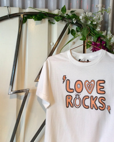 Love Rocks tee