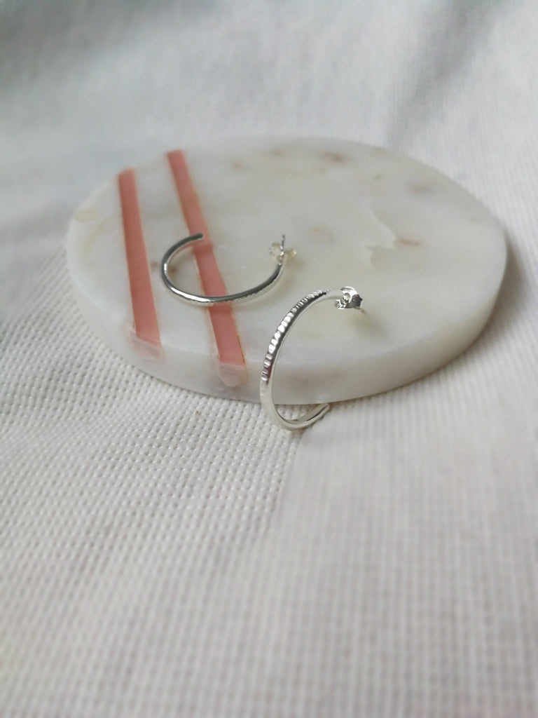 Lined crescent hoops